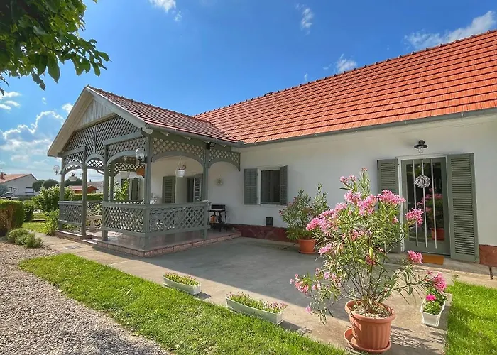 Veranda Porta Ordacsehi φωτογραφία